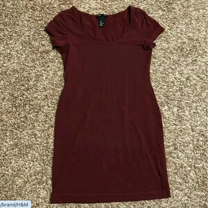 H&M Basic T-shirt Burgundy Red | H&M Basics | Burgundy Red Shirt | Red